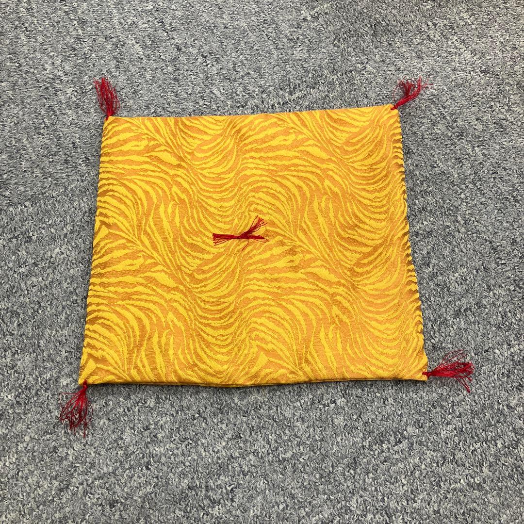 鳥獣文様綴織陣羽織 高台寺所蔵 干支置物 申