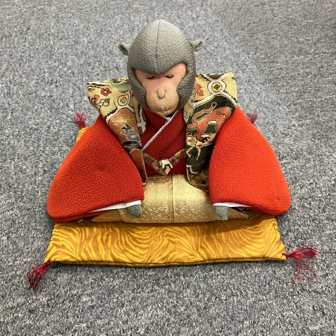 鳥獣文様綴織陣羽織 高台寺所蔵 干支置物 申