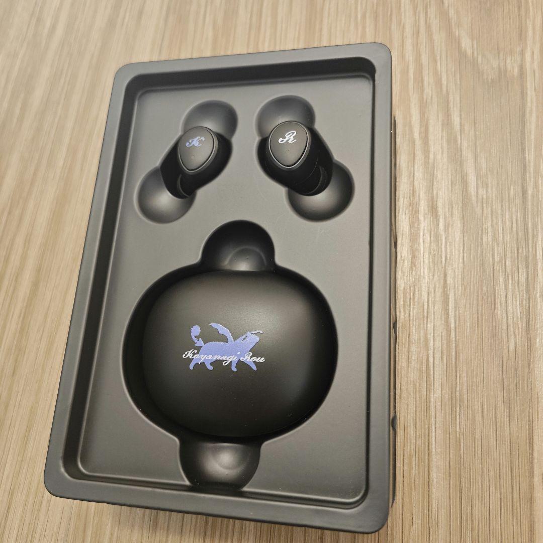 kzk様専用】小柳ロウ ONKYOコラボイヤホン、充電器 - メルカリ