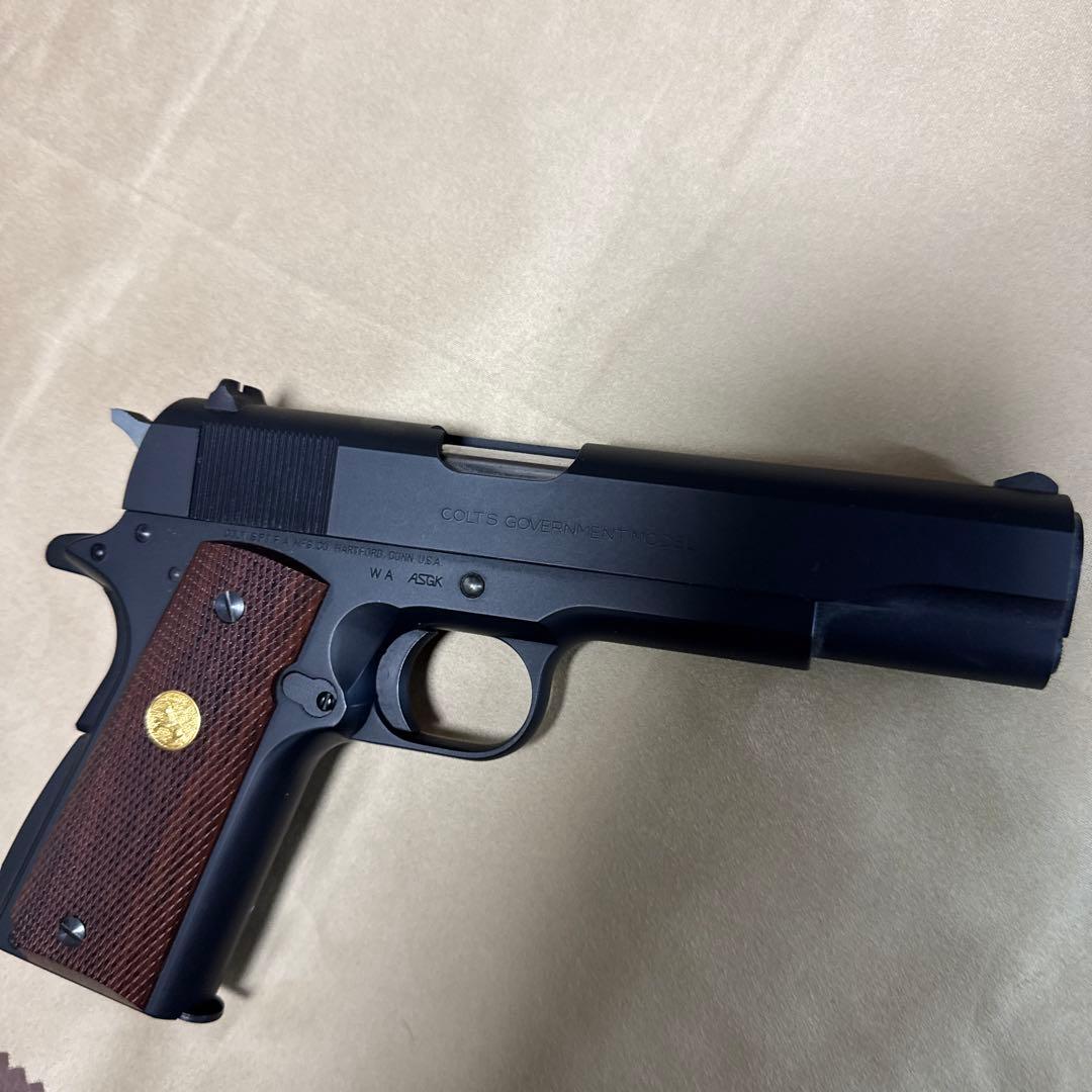 コルトガバメント エアガン ブラック