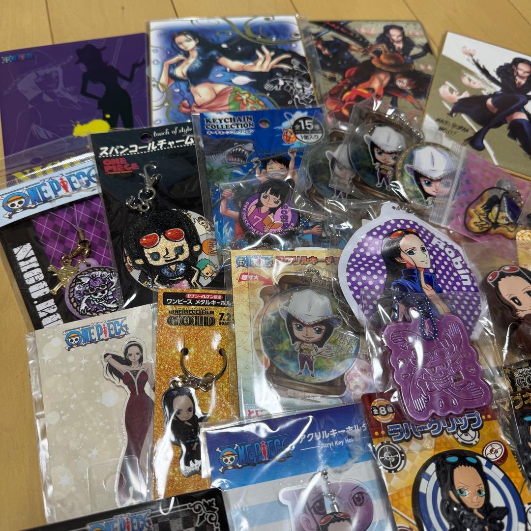 ONEPIECE ロビン BD缶バッチ セット