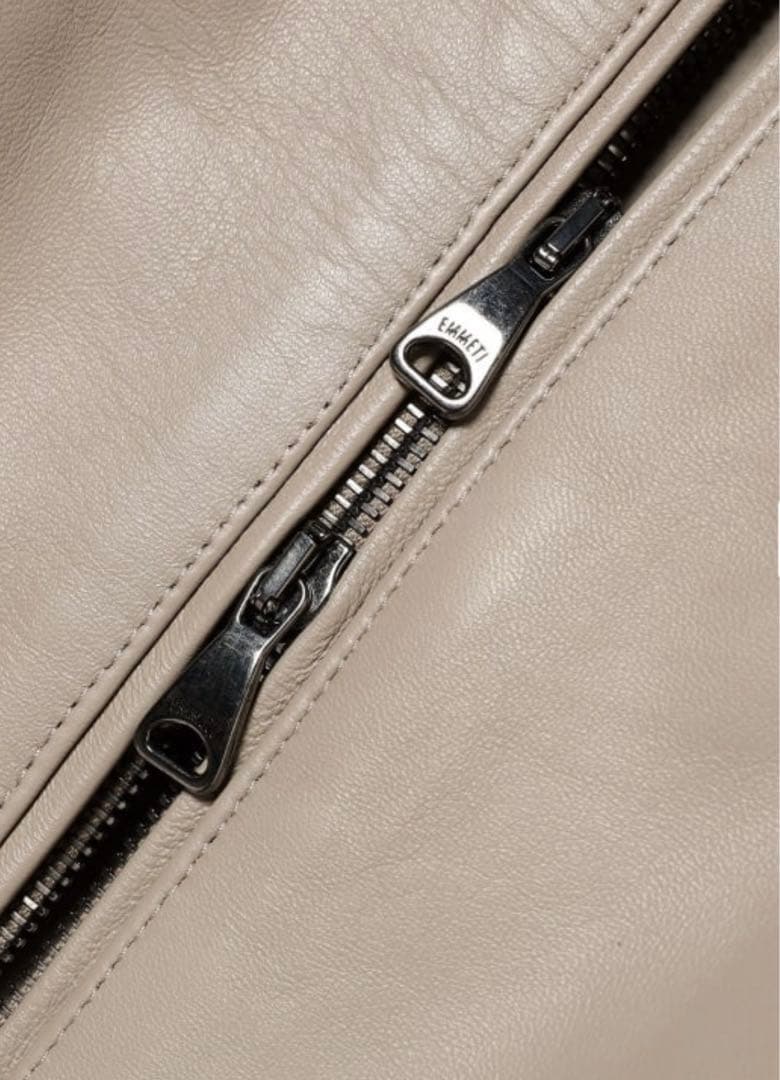 アルフォートクラシック様専用 新品BEAMS別注 EMMETT JURI 46 - メルカリ