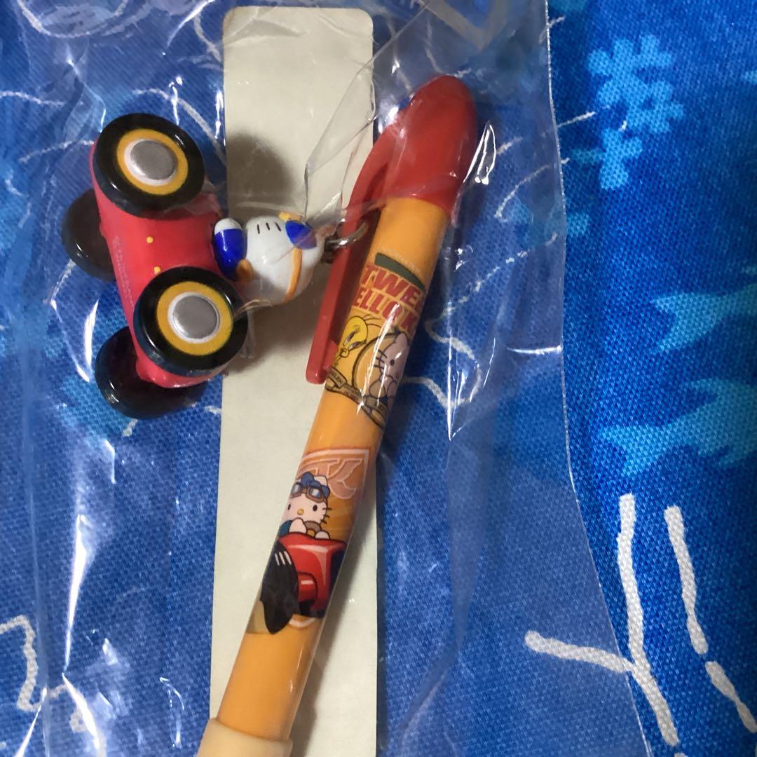3432 トゥイーティー &ハローキティボールペン &ハンカチセット