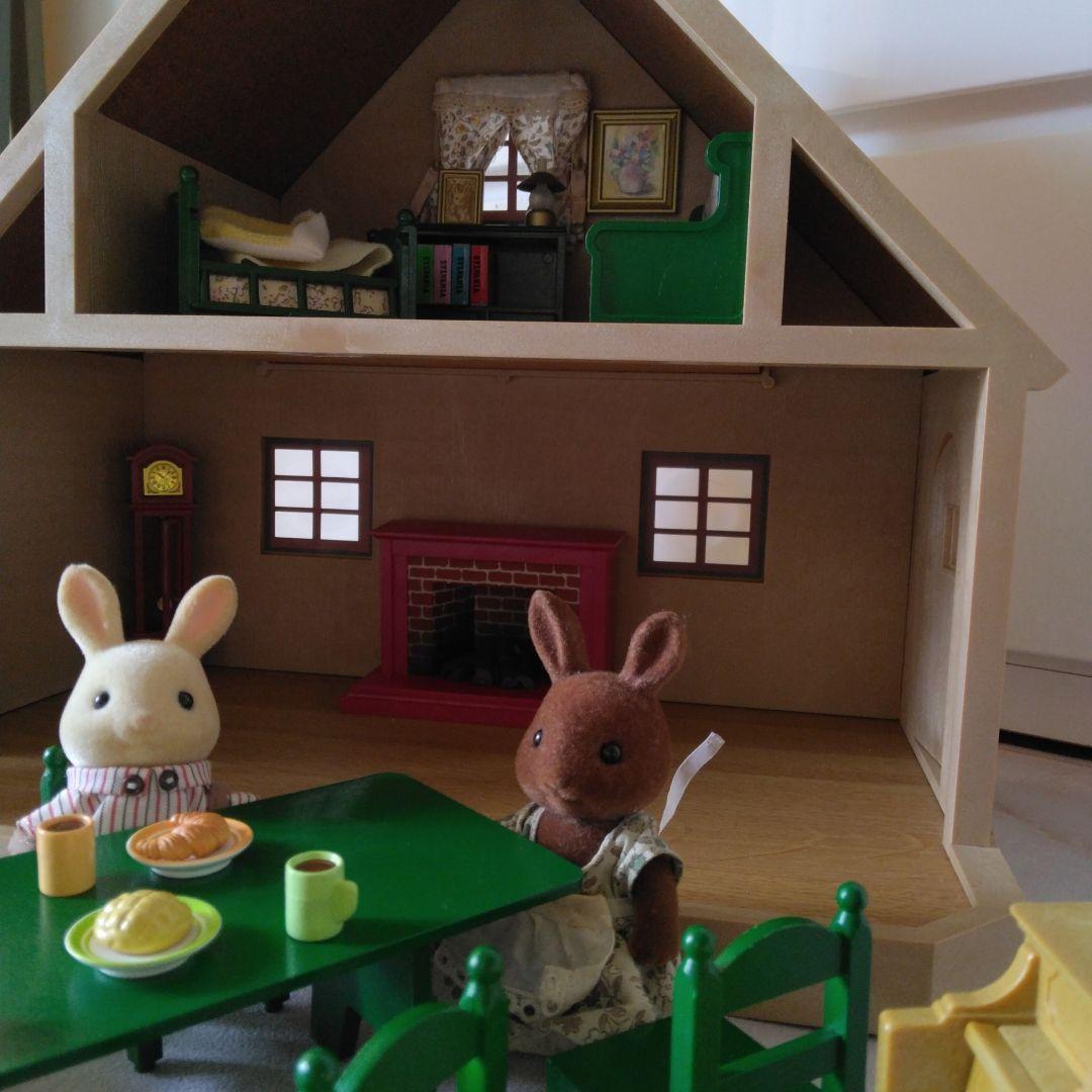 シルバニアファミリー(家具・ウサギファミリー付)