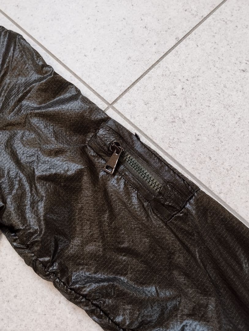 MONCLER オリーブグリーン トレーナー　12歳用