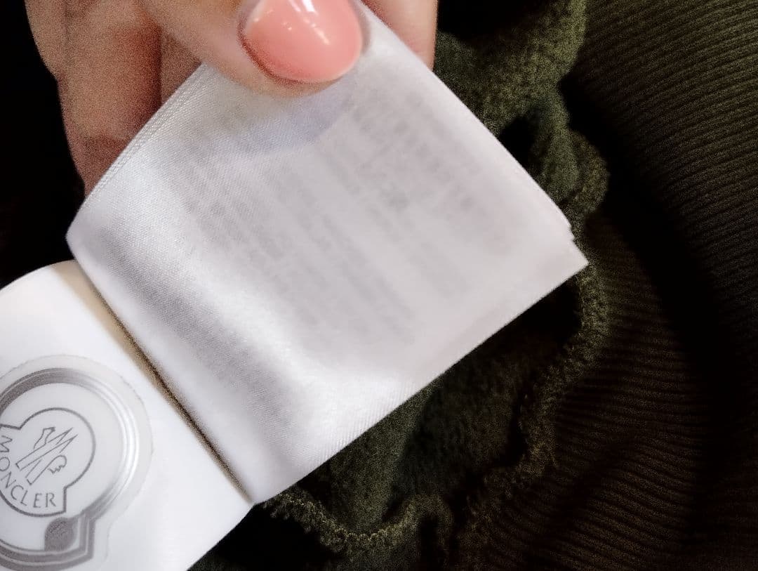 MONCLER オリーブグリーン トレーナー　12歳用