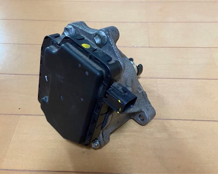 トヨタ 80ヴォクシー バルブリフトコントローラ 222A0-37025 2024