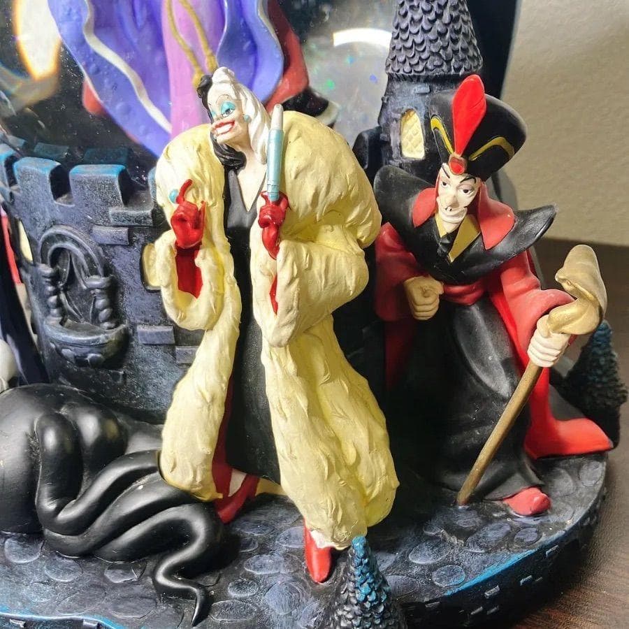 ディズニー⭐︎ヴィランズ スノードーム オルゴール付♪