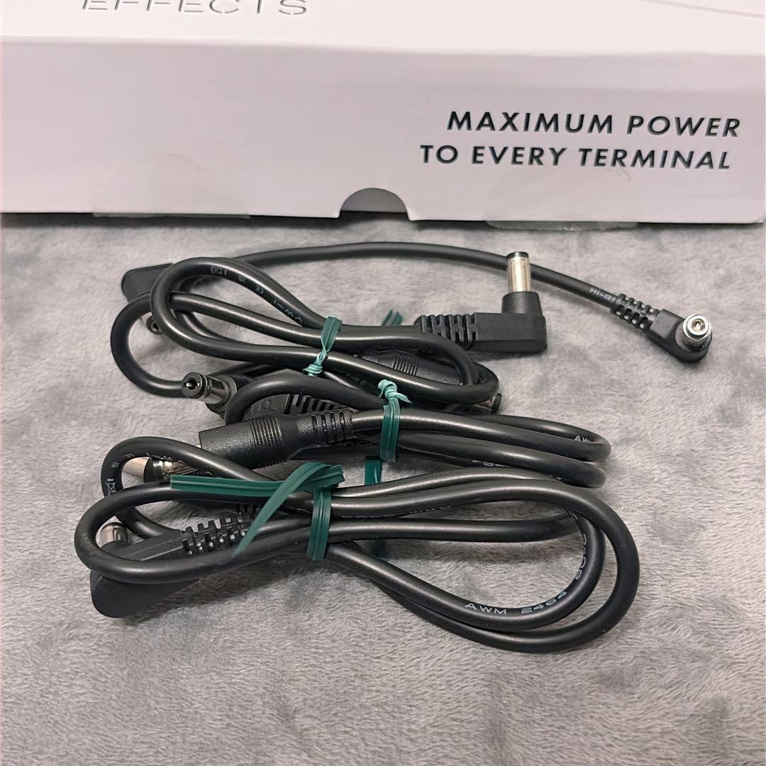 Fender® ENGINE ROOM LVL5 Pawer supply.