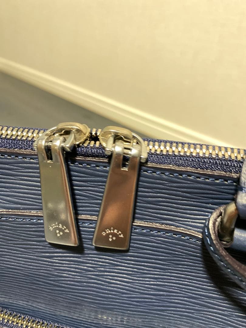 アニアリ　aniary ネイビー レザー ビジネスバッグ　美品　キレイ