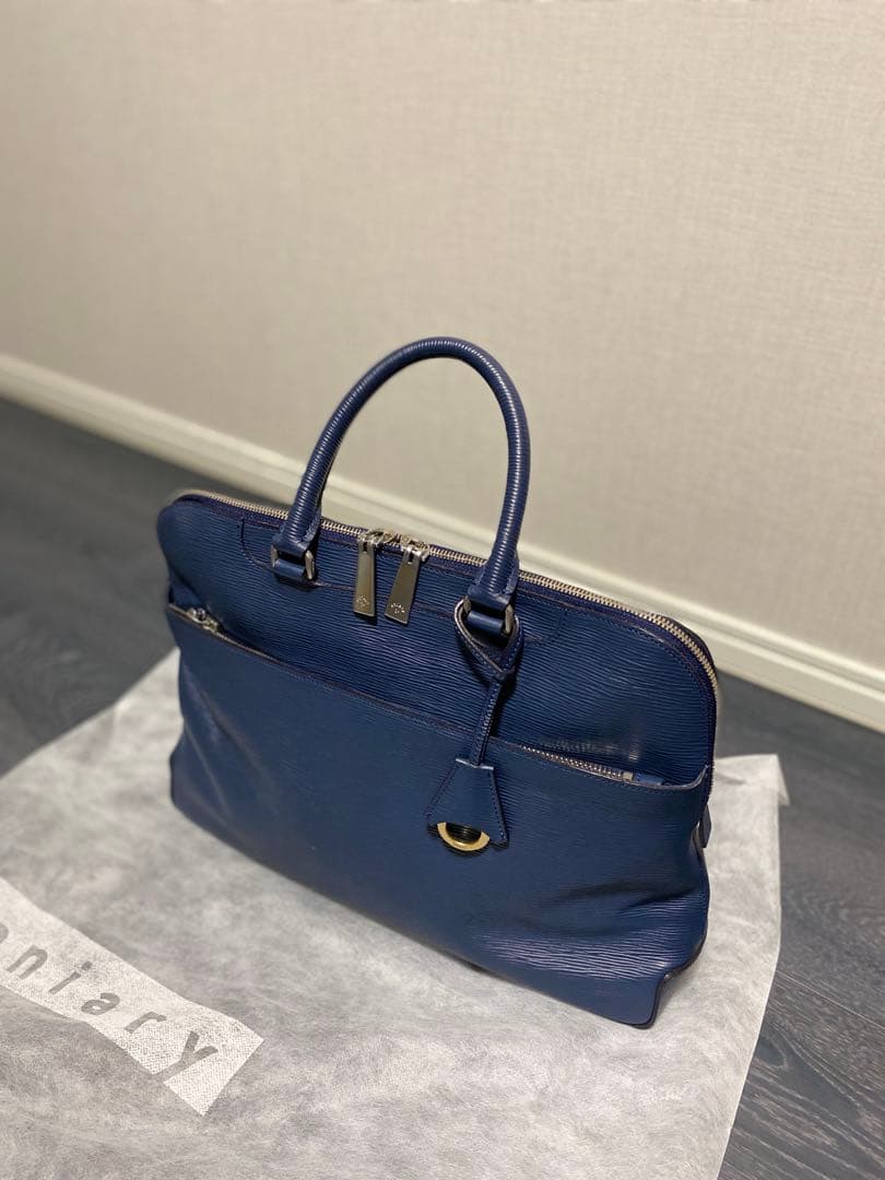 アニアリ　aniary ネイビー レザー ビジネスバッグ　美品　キレイ