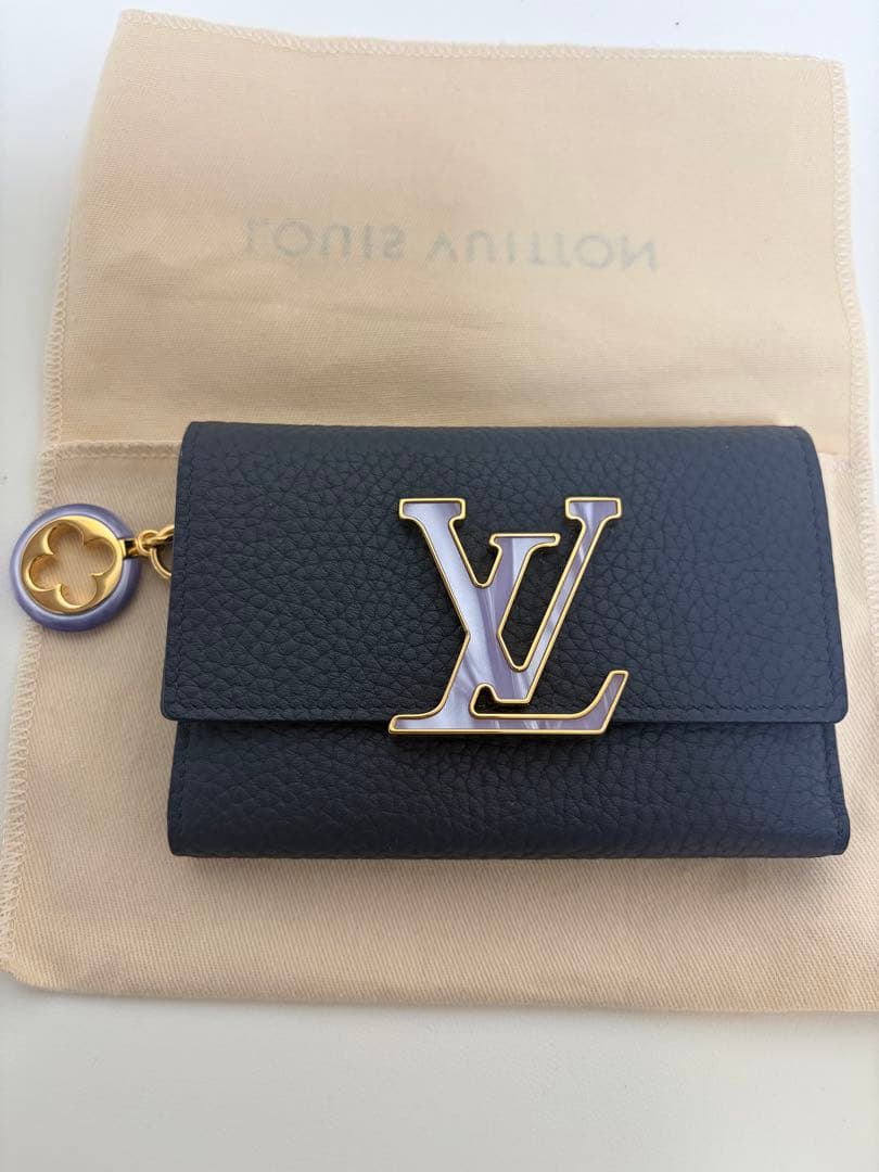 超美品✨ルイヴィトン カプシーヌ コンパクト/限定チャーム付/M14664 財布