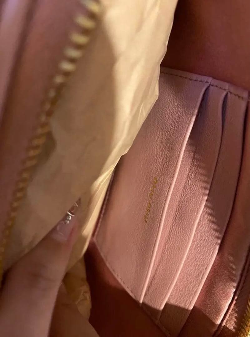 miu miu ショルダーバッグ　売り切り価格