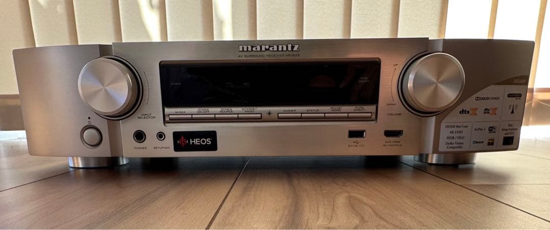 Marantz NR1609 AVアンプ シルバー リビングの“高音質AVセンター” に