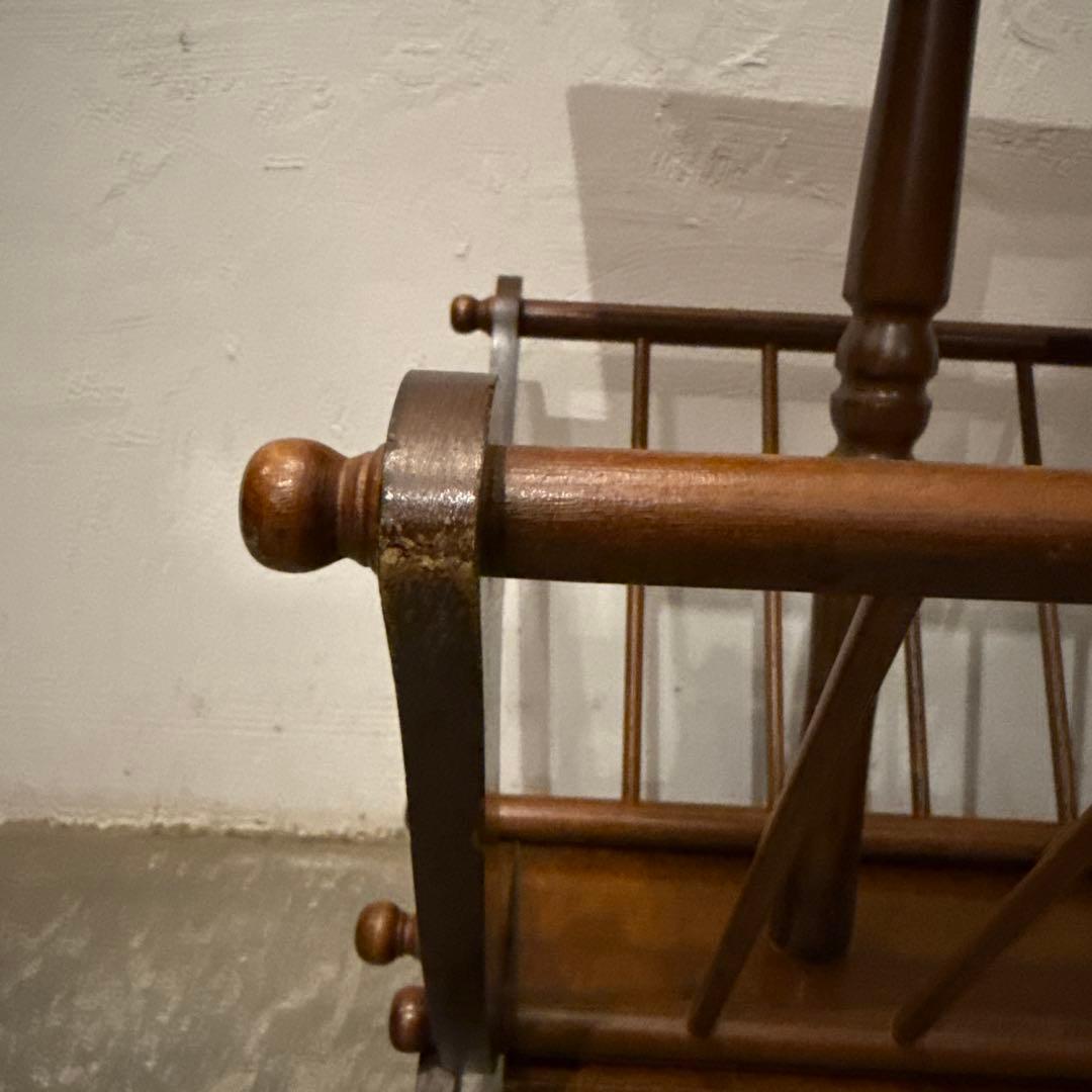 ヴィンテージ 木製サイドテーブル マガジンラック付き