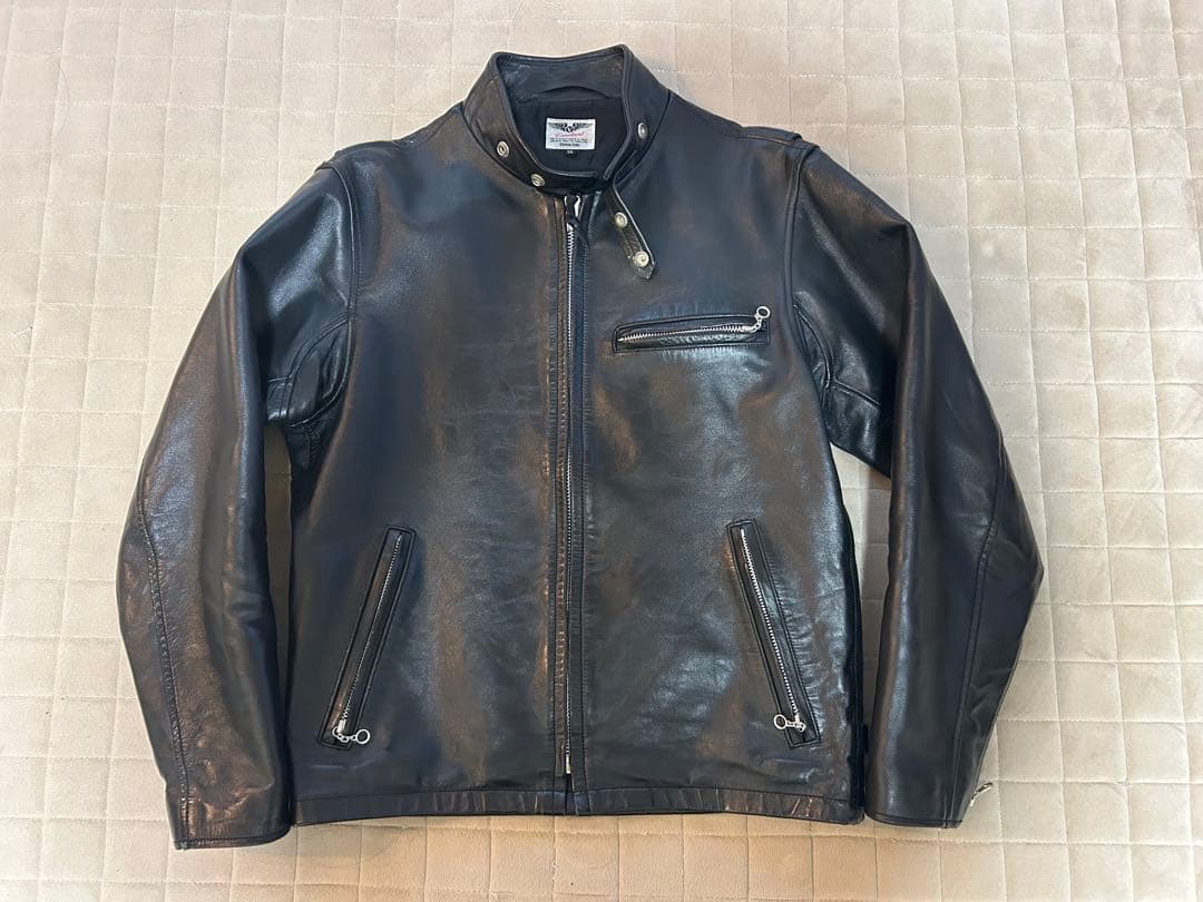 VARGA GIRL★シングルライダースジャケット★サイズ38★馬革 VARGA GIRL☆シングルライダースジャケット☆サイズ38☆馬革 VARGA