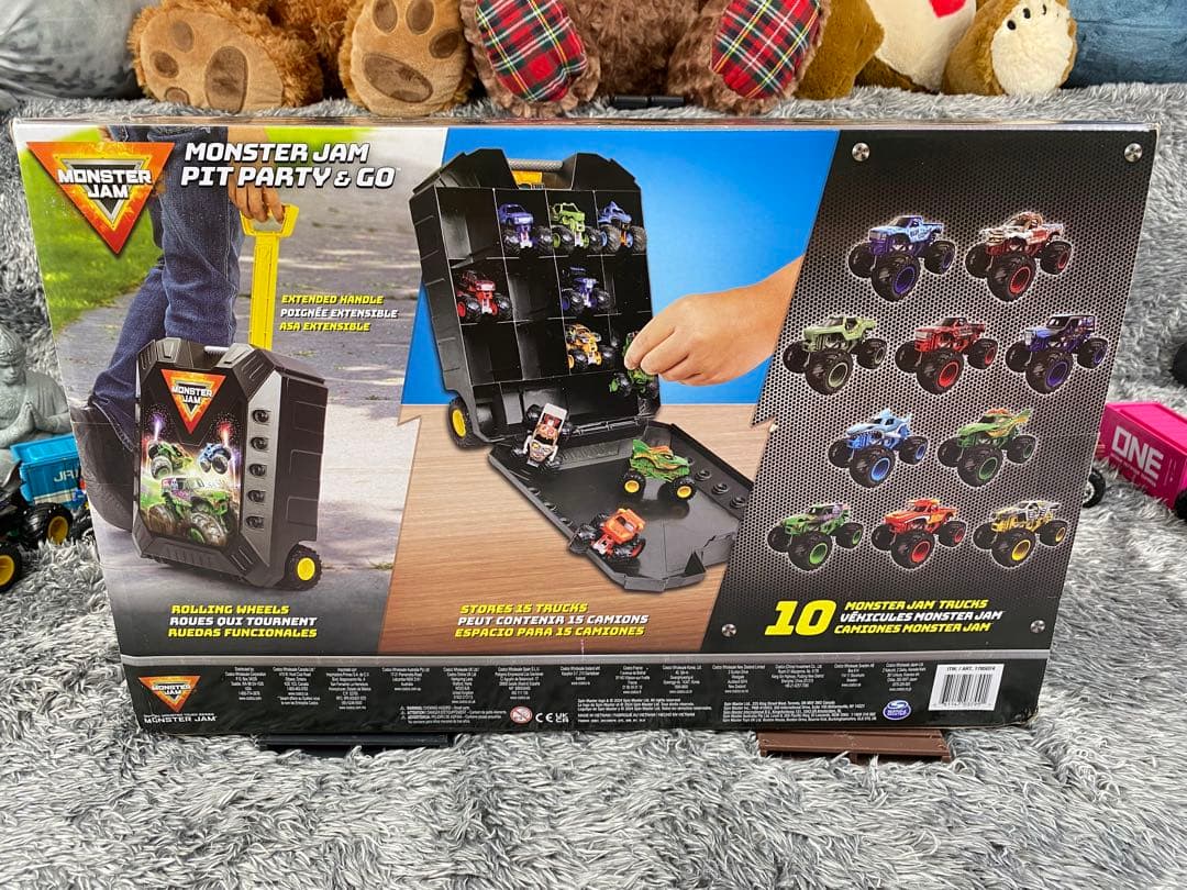 ミニカー Monster Jam Pit Party & Go 10 TRUCKS set