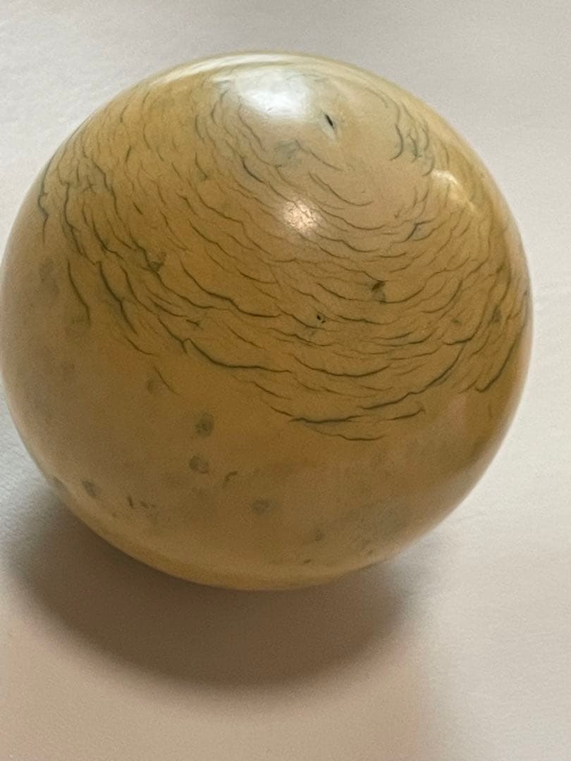 ビリヤード球　象牙風 赤白×4個 直径約6.2cm 重さ約987g 当時物