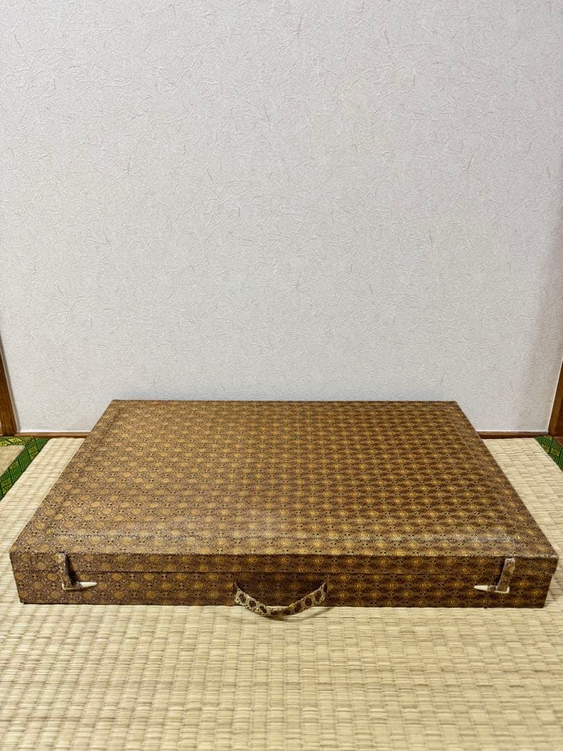 中国美術 透彫刻 軍配 高48cm幅28cm 台座・箱付 両面 団扇 - メルカリ