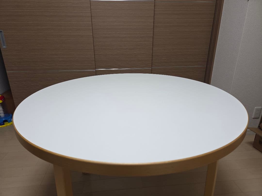 アルテック artek table 90A テーブル 円形 ホワイトラミネート
