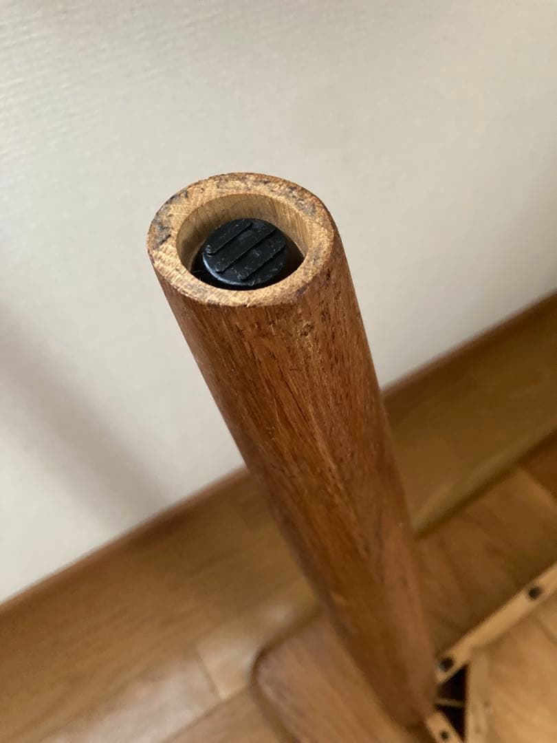 木製　ヴィンテージ風　ダイニングテーブル　正方形　ブラウン