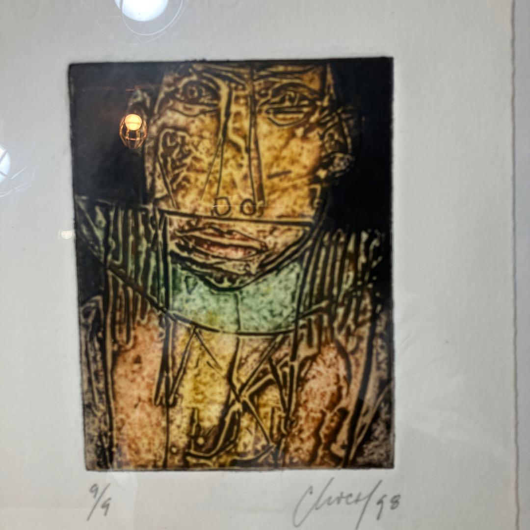 メロンを食べる男　eduardo roca