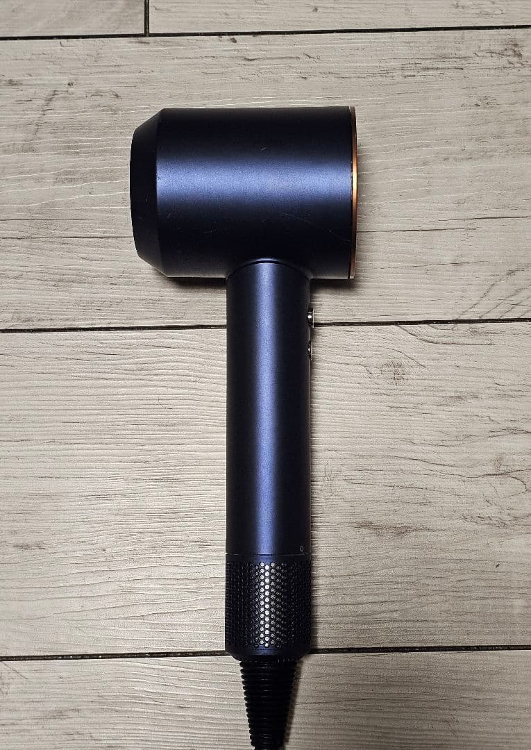 アタッチメント完備ダイソン　メンテナンス済み　dyson hd08　ダークブルー