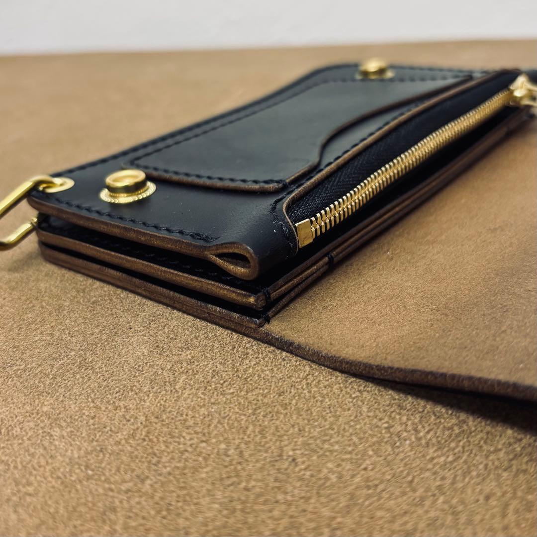 ホースバット　トラッカーウォレット　ミドル　黒　茶心　3層　MARYAM