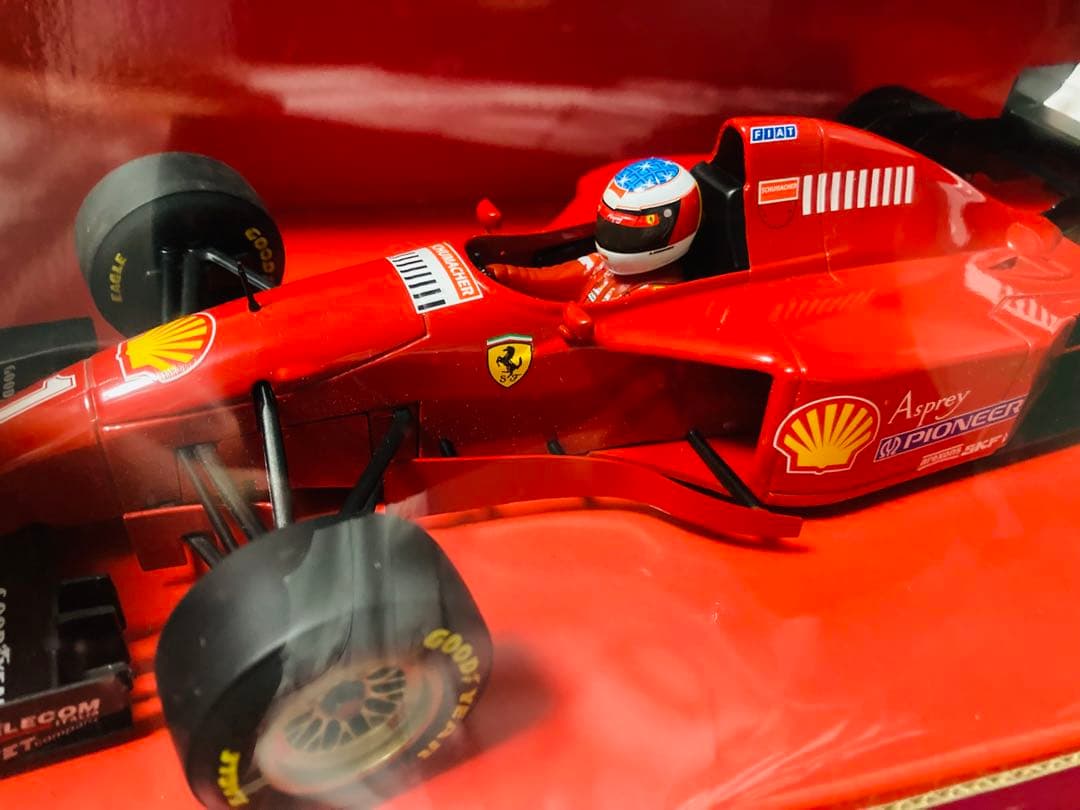 Ferrari F1 1/18ミニカー M.シューマッハ