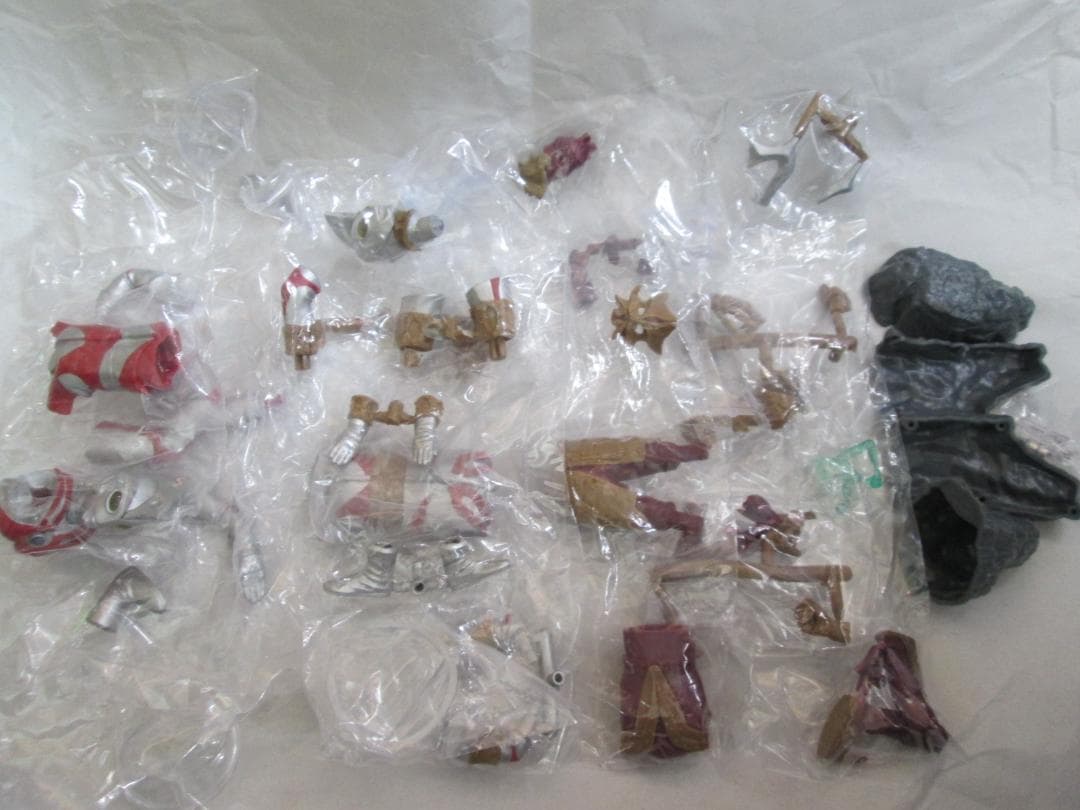 新品未開封　アルティメットルミナス ウルトラ6兄弟 ティガ ザラブ星人 セット