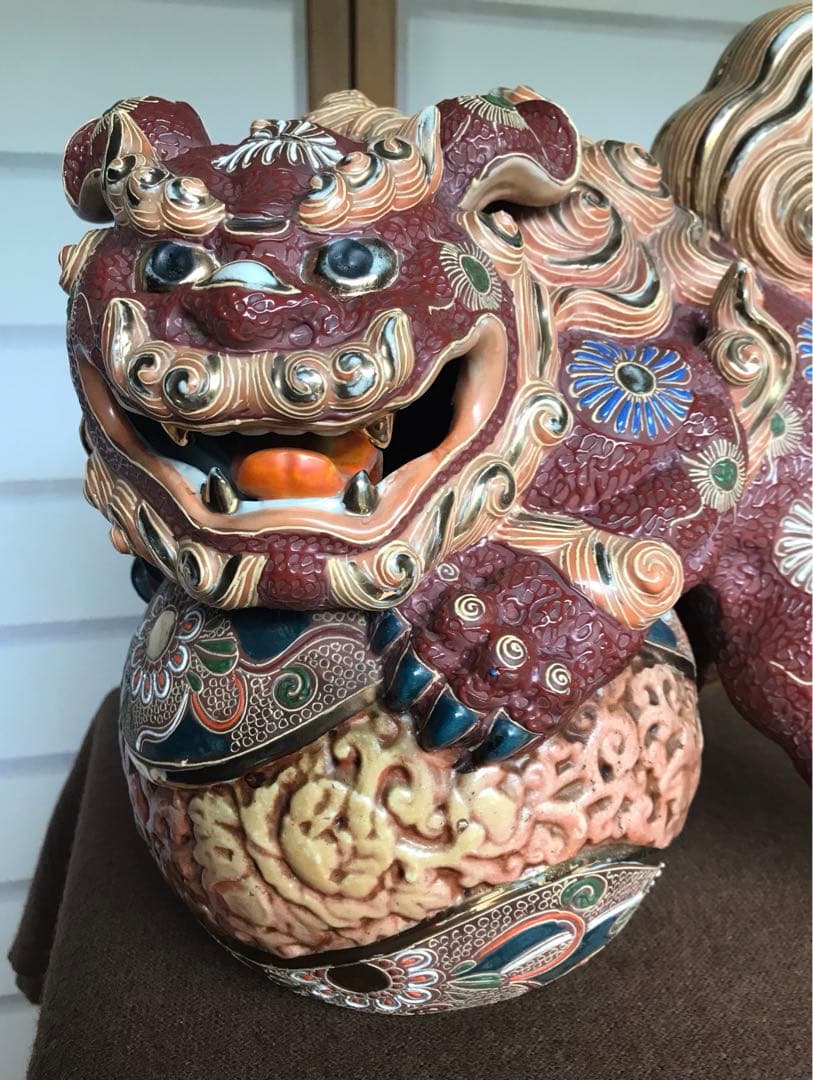 九谷焼 シーサー 唐獅子 色絵金彩 玉乗り獅子 石川県伝統工芸