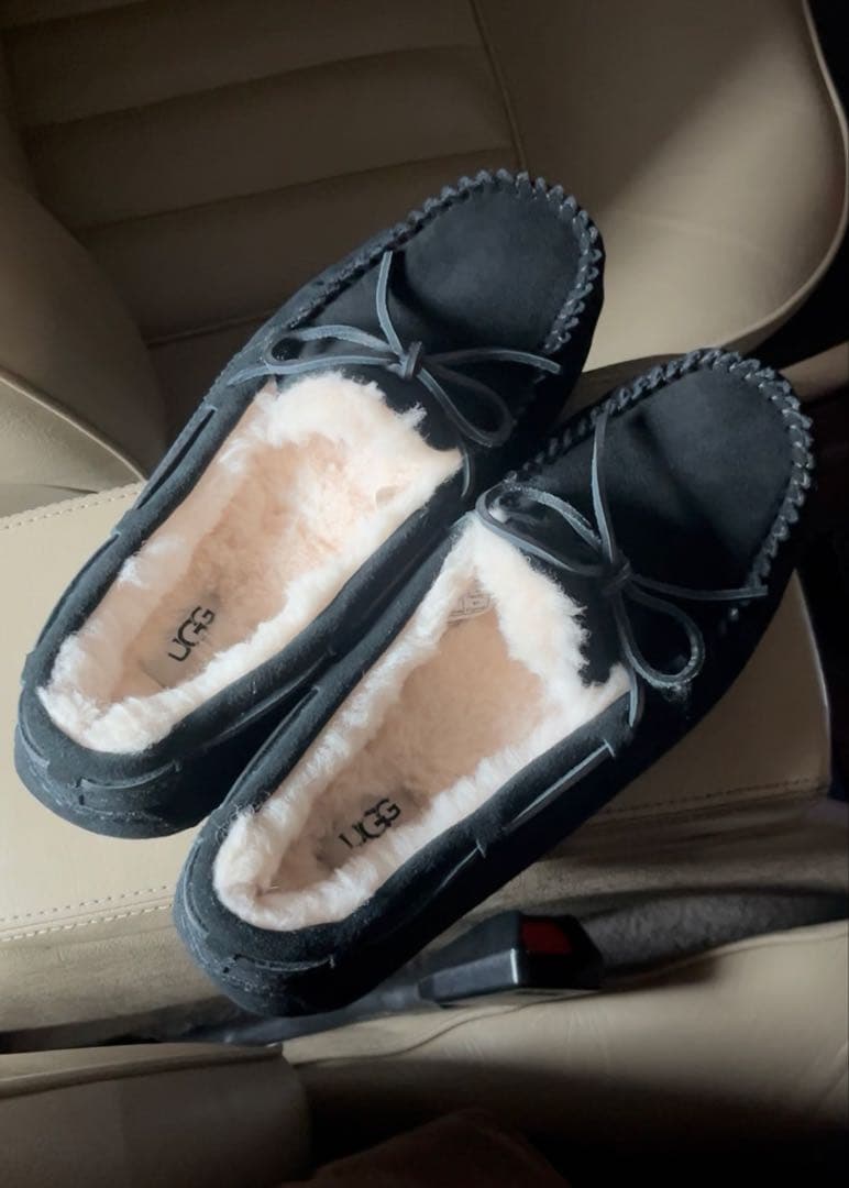 UGG モカシン UK8 新品未使用　ドライビングシューズにも！