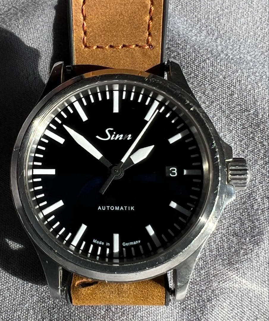 ジンSinn556 自動巻き 腕時計 ブラック文字盤 デイト付 ドイツ製