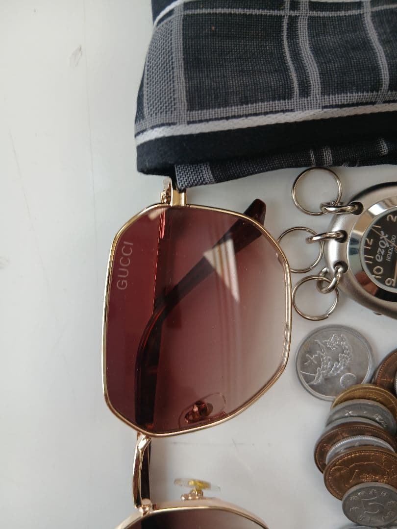 愛*夢様 遺品生前整理.Gucci サングラス 他