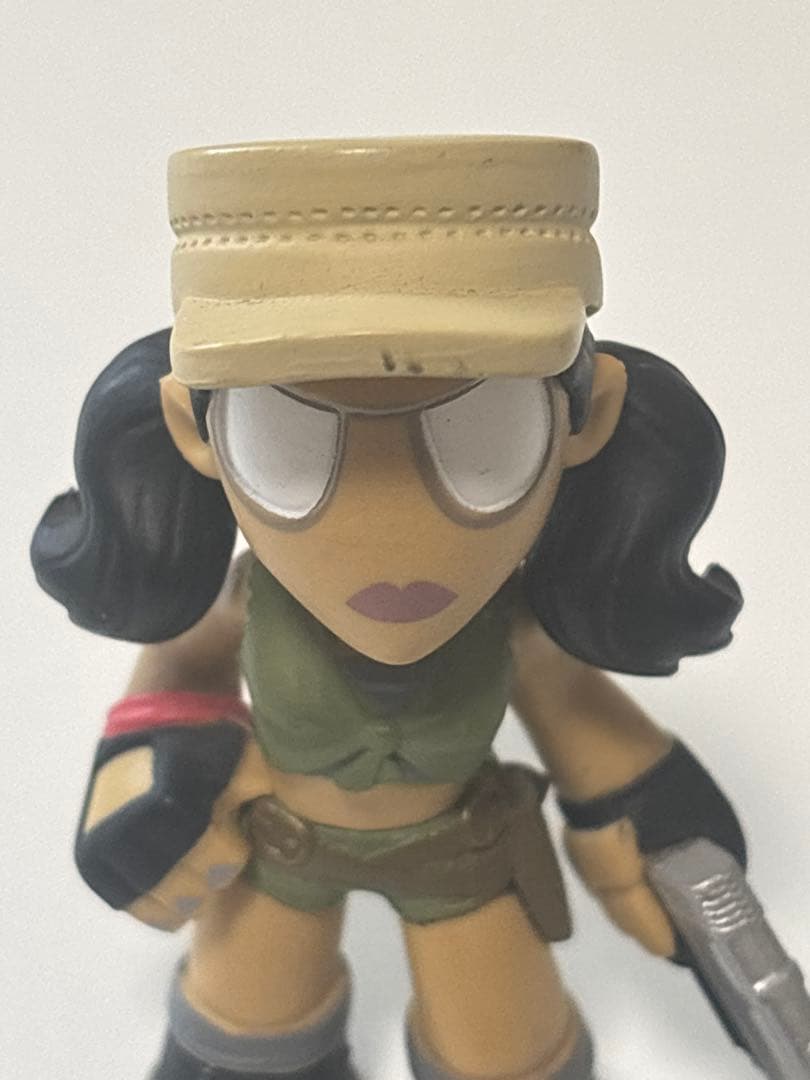 激レア　ウォーキングデッドフィギュア　ロジータ