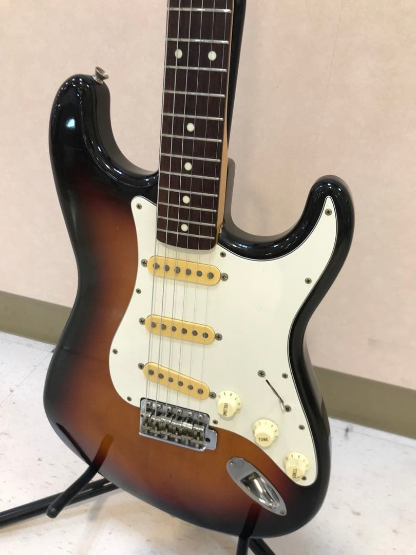 Fender japan st62 Sシリアル（細スタンプ） 美品 ストラト