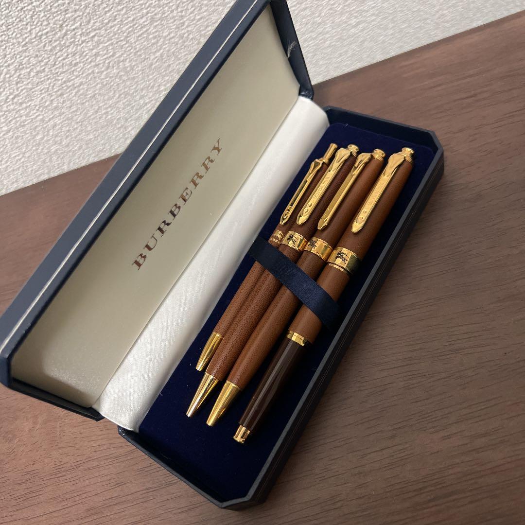 BURBERRY Libera Red シャープペンシル + 多機能ペン バーバリー