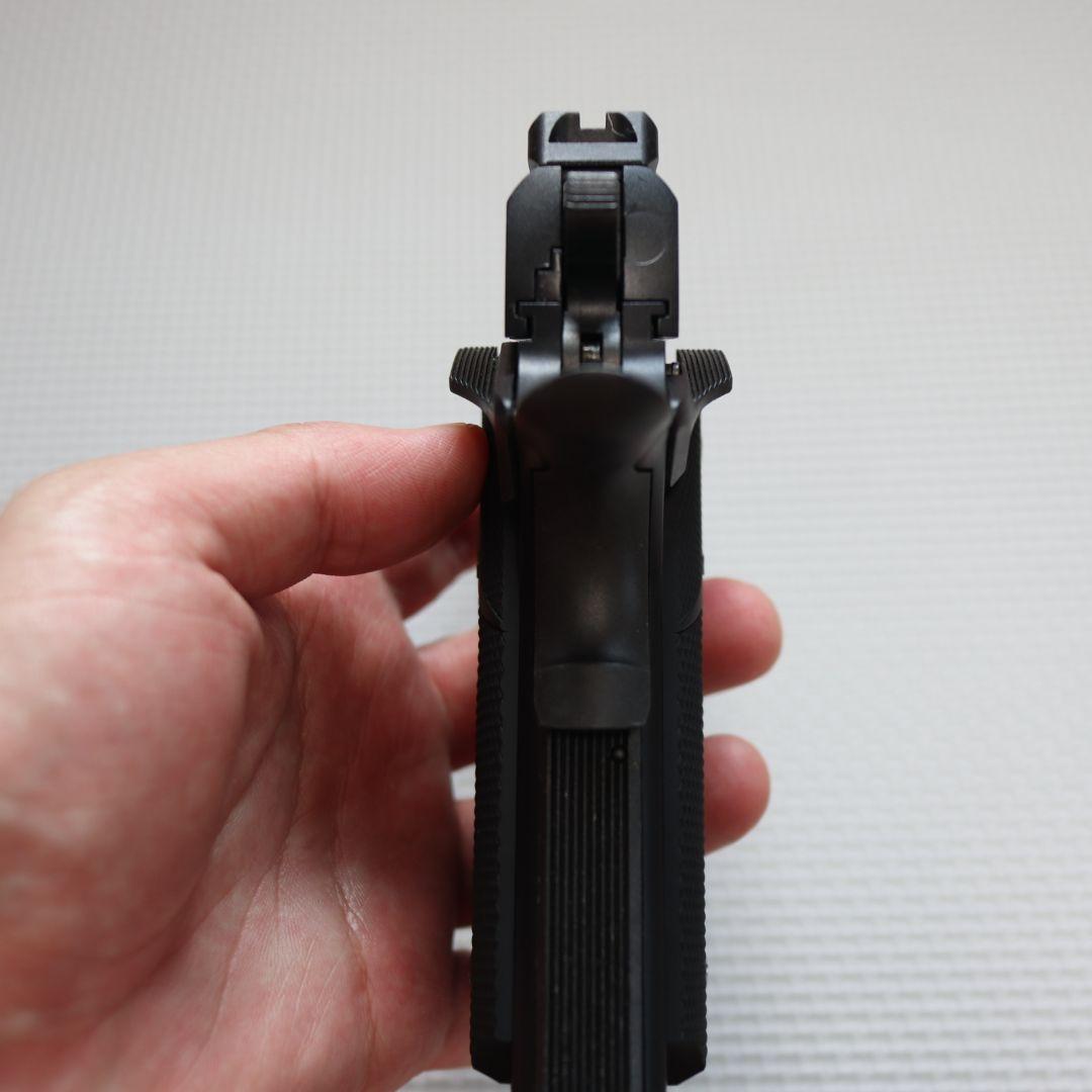 東京マルイ　MEUピストル　ガスブローバック　マガジン2個