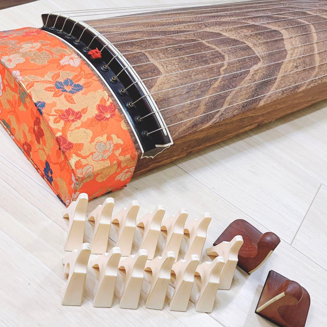 箏猫足、琴柱付き送料込