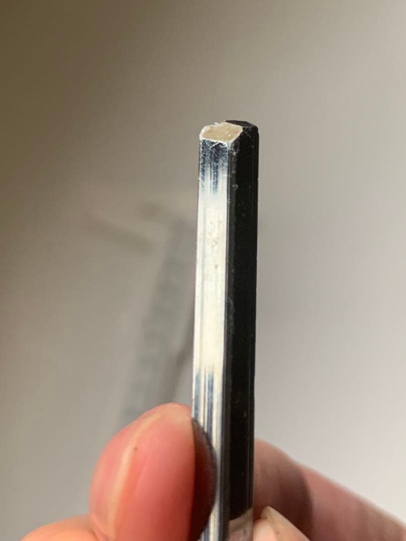 国産鉱物 愛媛県市ノ川鉱山の輝安鉱 スティブナイト 原石 鉱物標本 翡翠