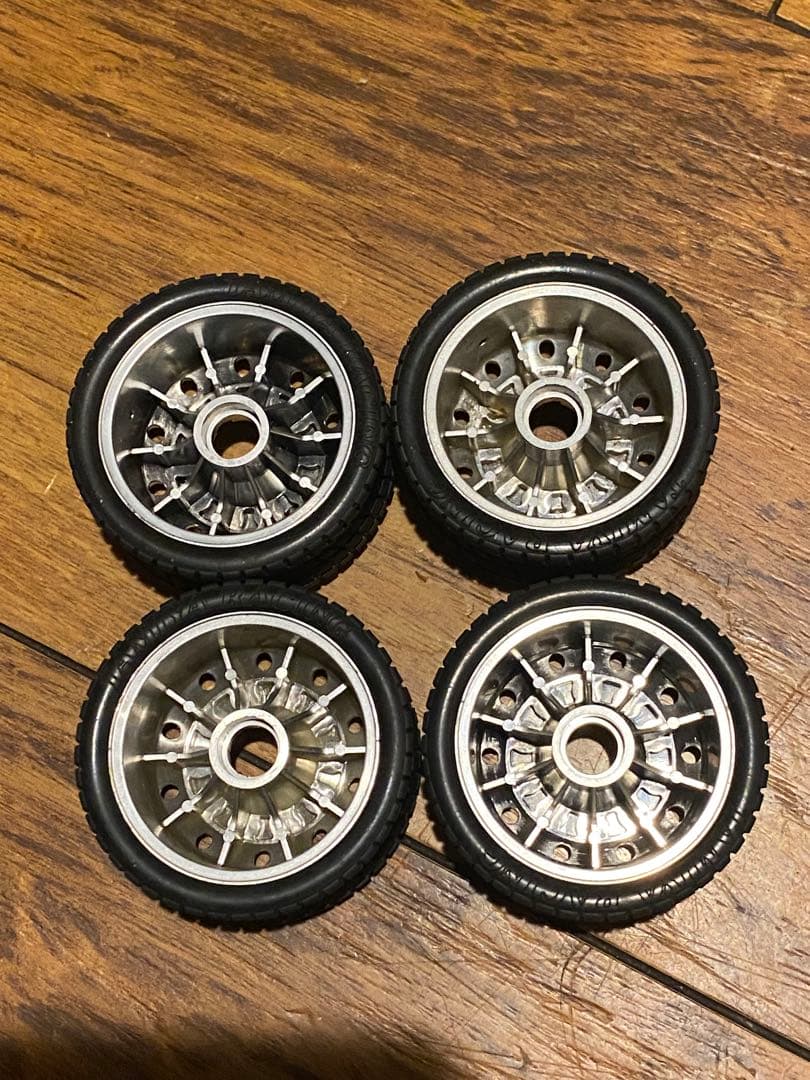 1/14 トラック トレーラー用ホイール 単車 4t 3軸 4軸 扁平 美品