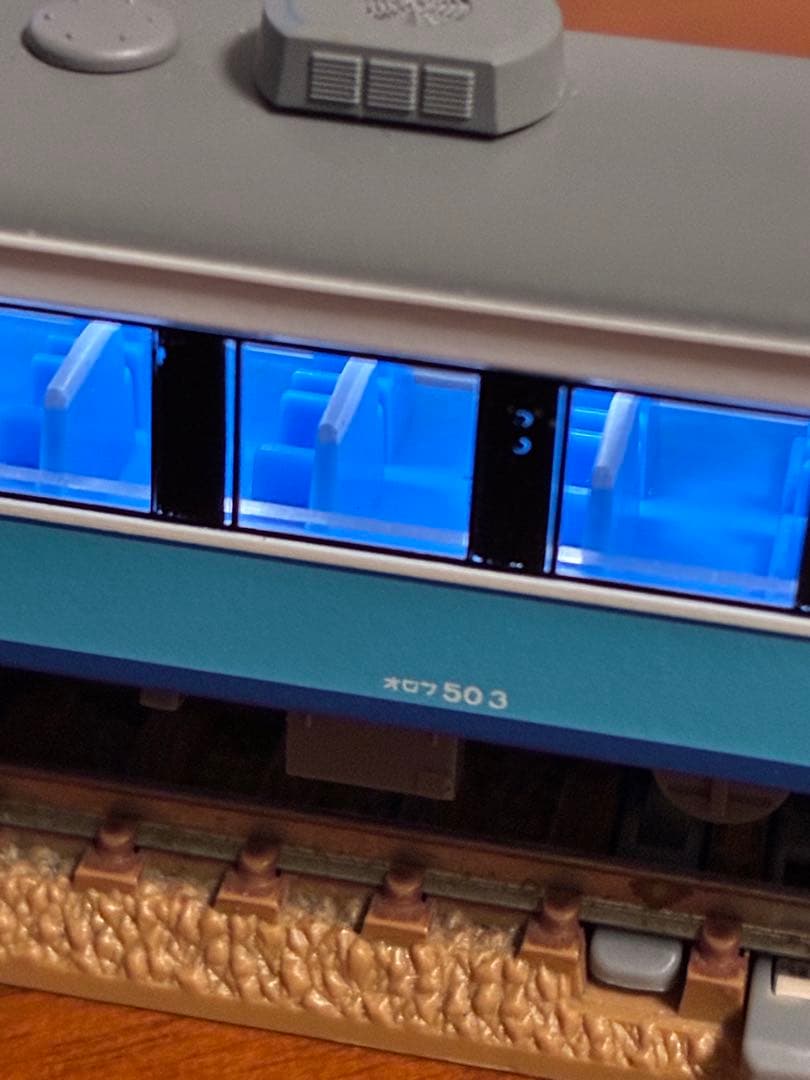 j*7様 アイランドエクスプレス四国 客車5両 マイクロエース ライト室内