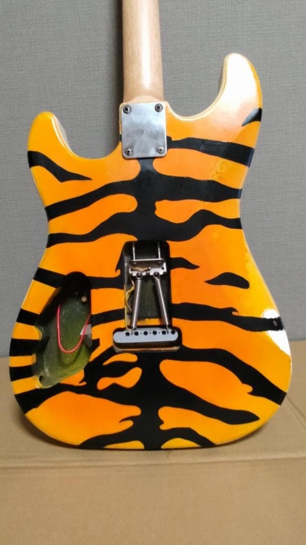 イエロータイガー　自作ギター ボディ＆ネックのみ 本日だけ値下げ