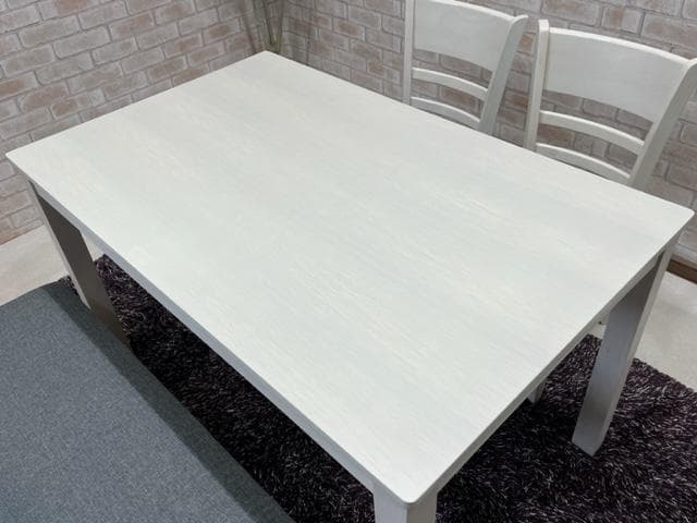 ダイニングテーブルセット　４人掛け　ホワイト　新品