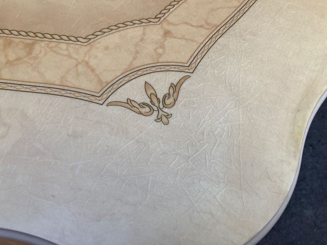 アンティーク調テーブル