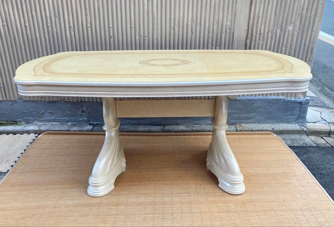 アンティーク調テーブル