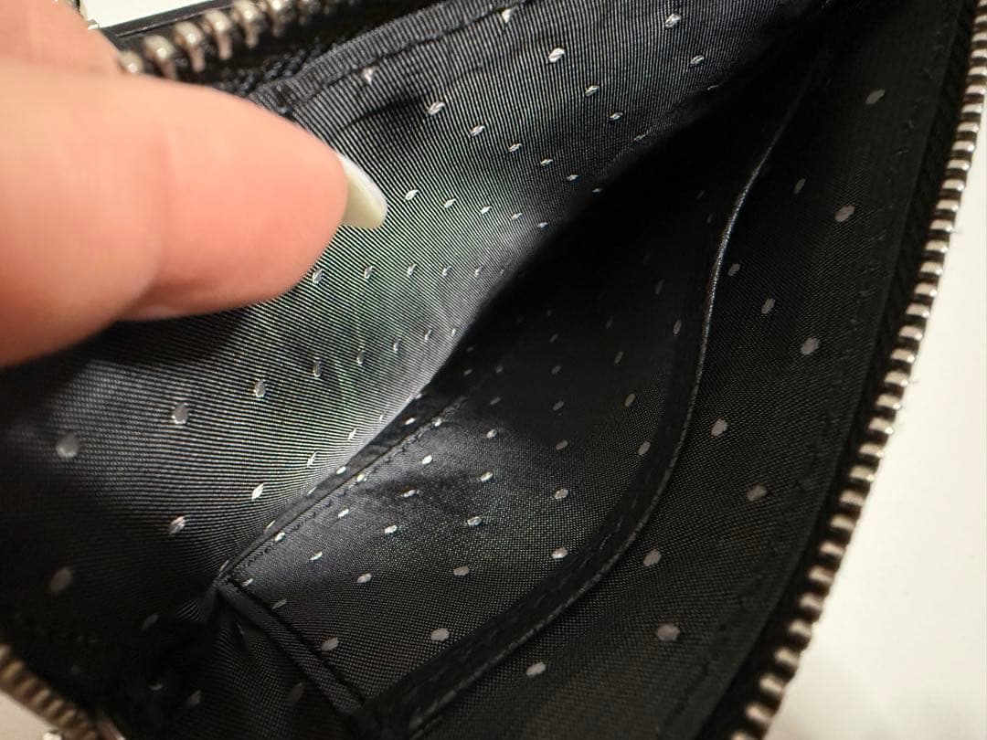 ペルケ perche マルチスタッズがま口二つ折りウォレット