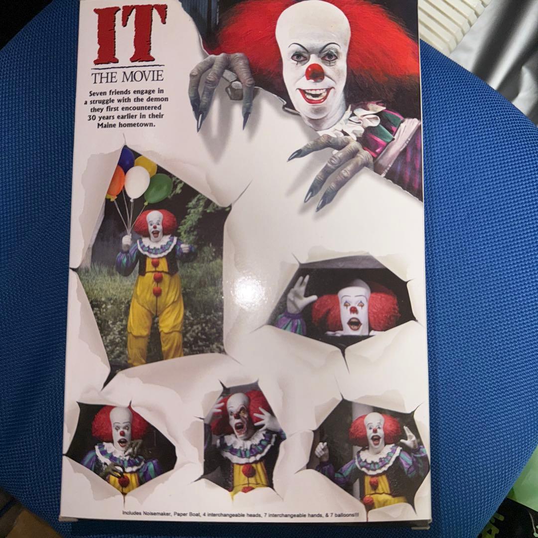 NECA IT ペニーワイズ　フィギュア