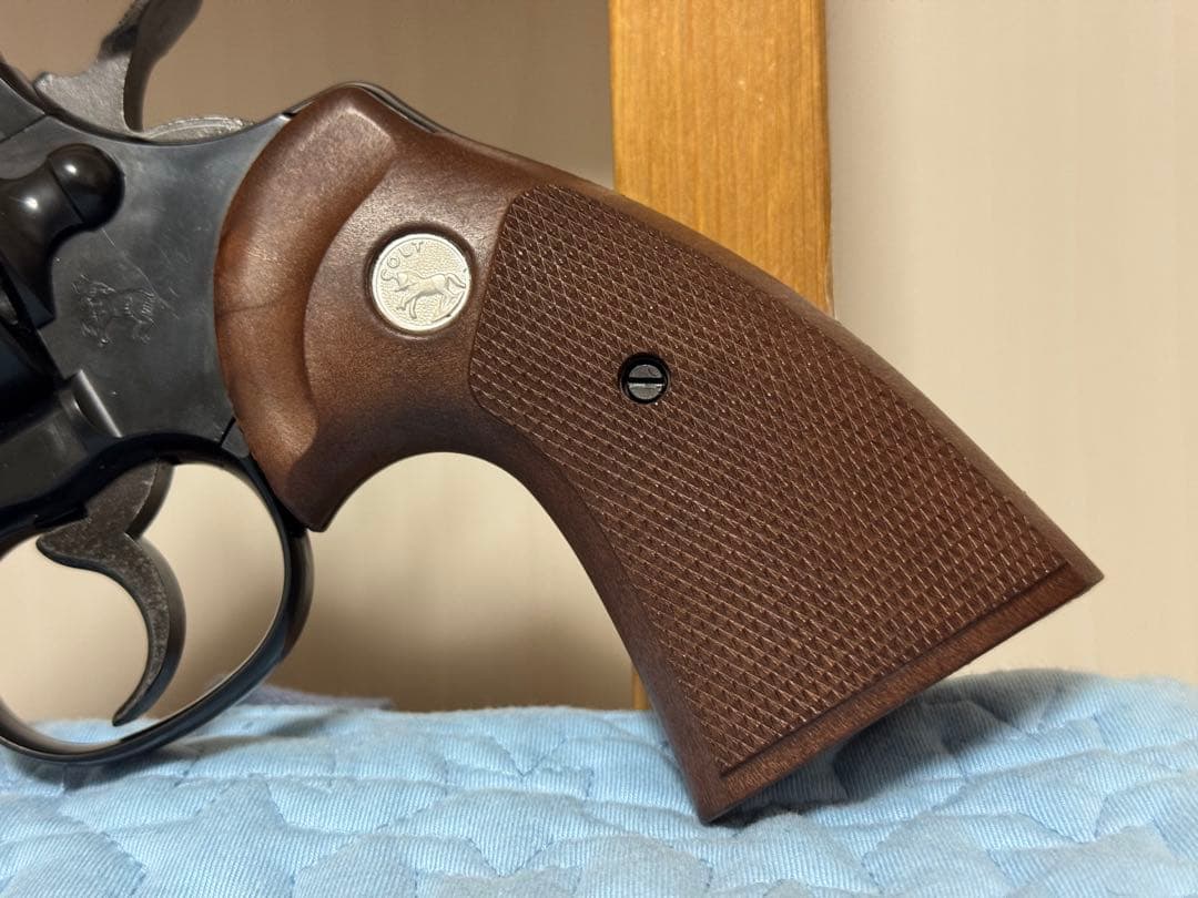 MGC ポリスパイソン　モデルガン　4インチ