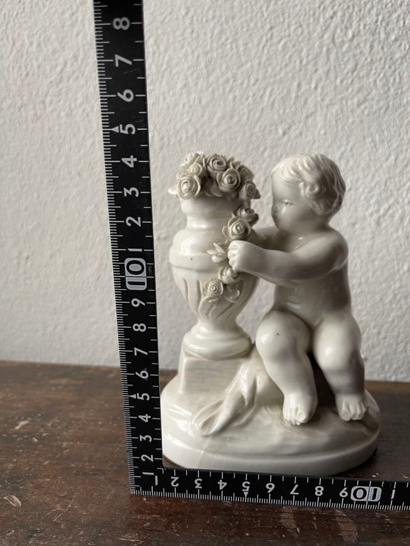 カポディモンテ イタリアナポリ窯 エンジェル天使とバラの置物の通販は